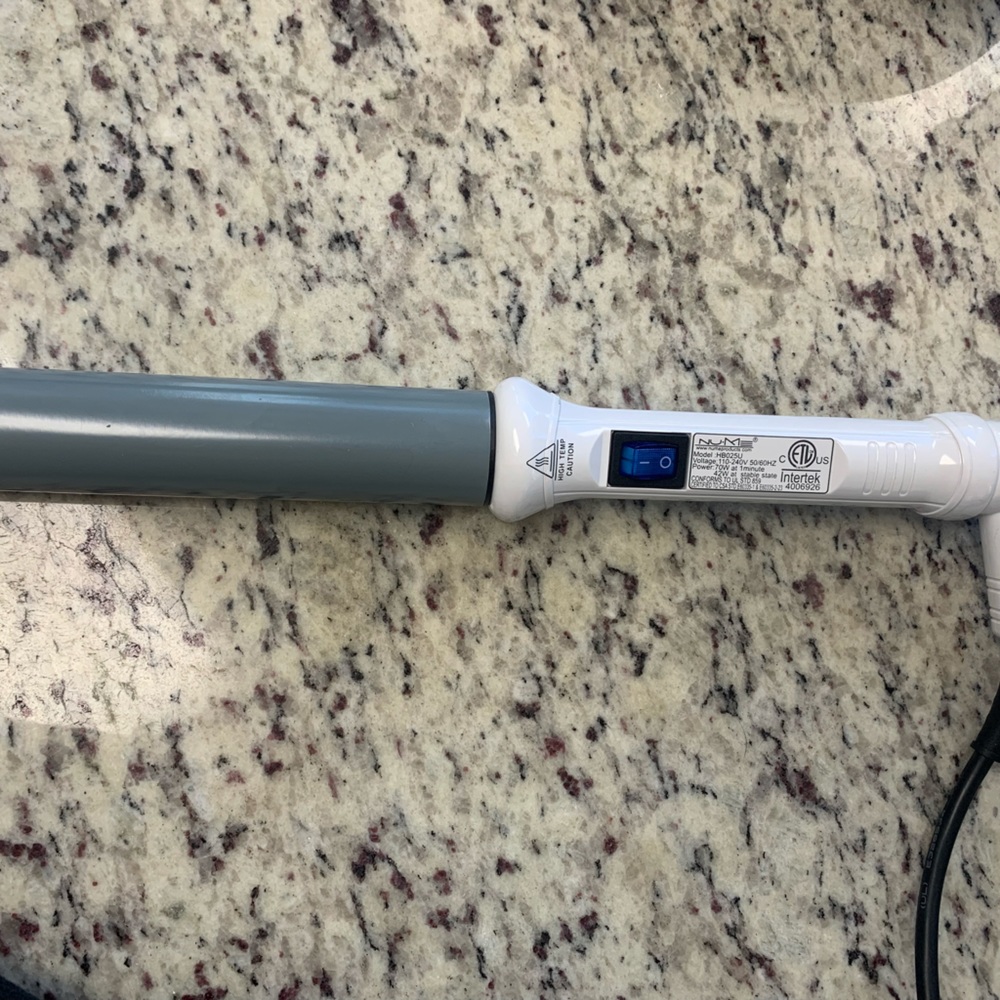 NuMe Curling Iron Model HB025U Tourmaline Hair Appliance